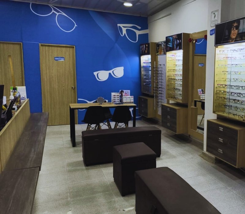 Contáctanos Ópticas Anova